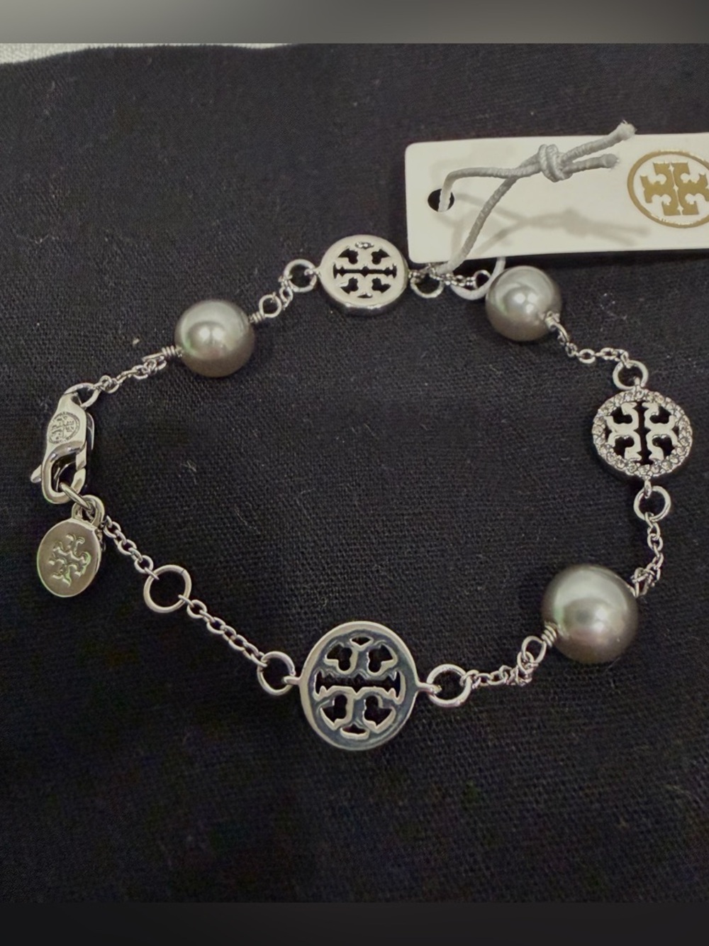 Tory Burch Silver-Tone Logo Pearl Bracelet - Gray Pearls New 7”